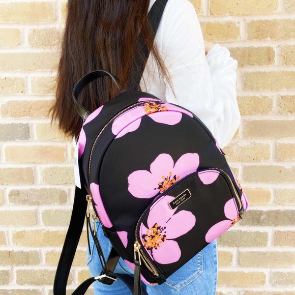 Gaby’sBags👜💕-NWT Kate spade 🌸 Backpack🌸 - Picture 3 of 4